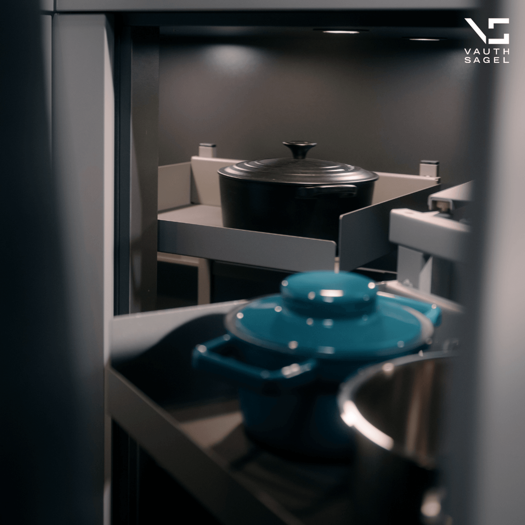 Essentio® by Vauth-Sagel: VS COR® Fold Corner Unit gallery detail image