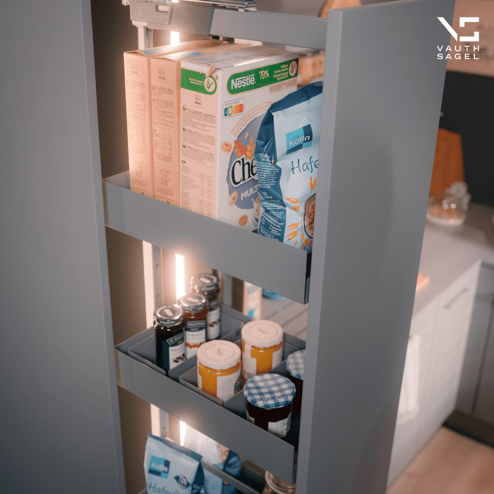 Essentio® by Vauth-Sagel: VS TAL Larder Pull Out Pantry gallery detail image