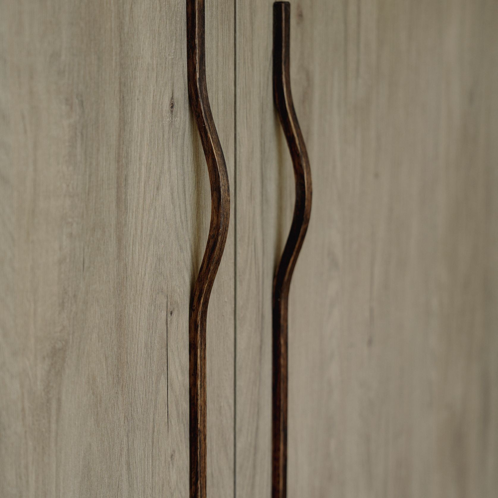 Chicama Thin Wave Timber Handles gallery detail image