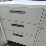 Angolo Lip Pull gallery detail image