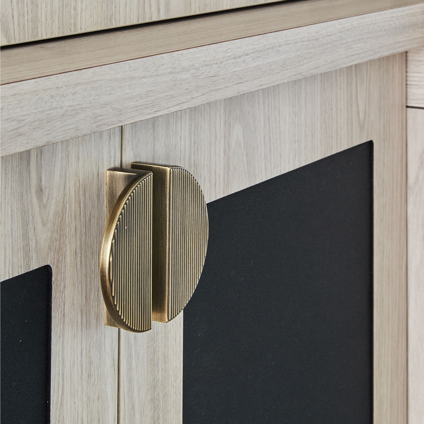 Momo Handles - Barrington Eclipse Collection gallery detail image