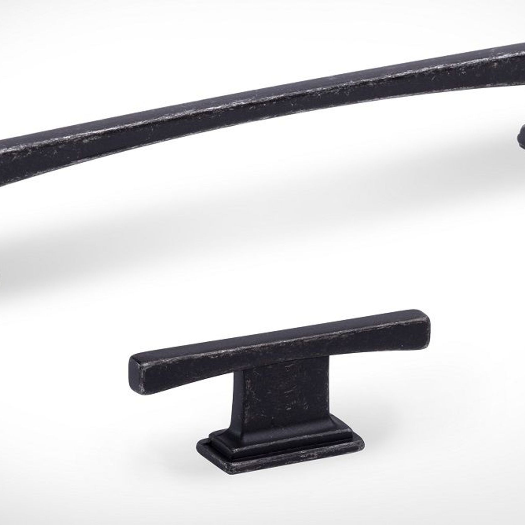 Affari D Handle & T Knob gallery detail image