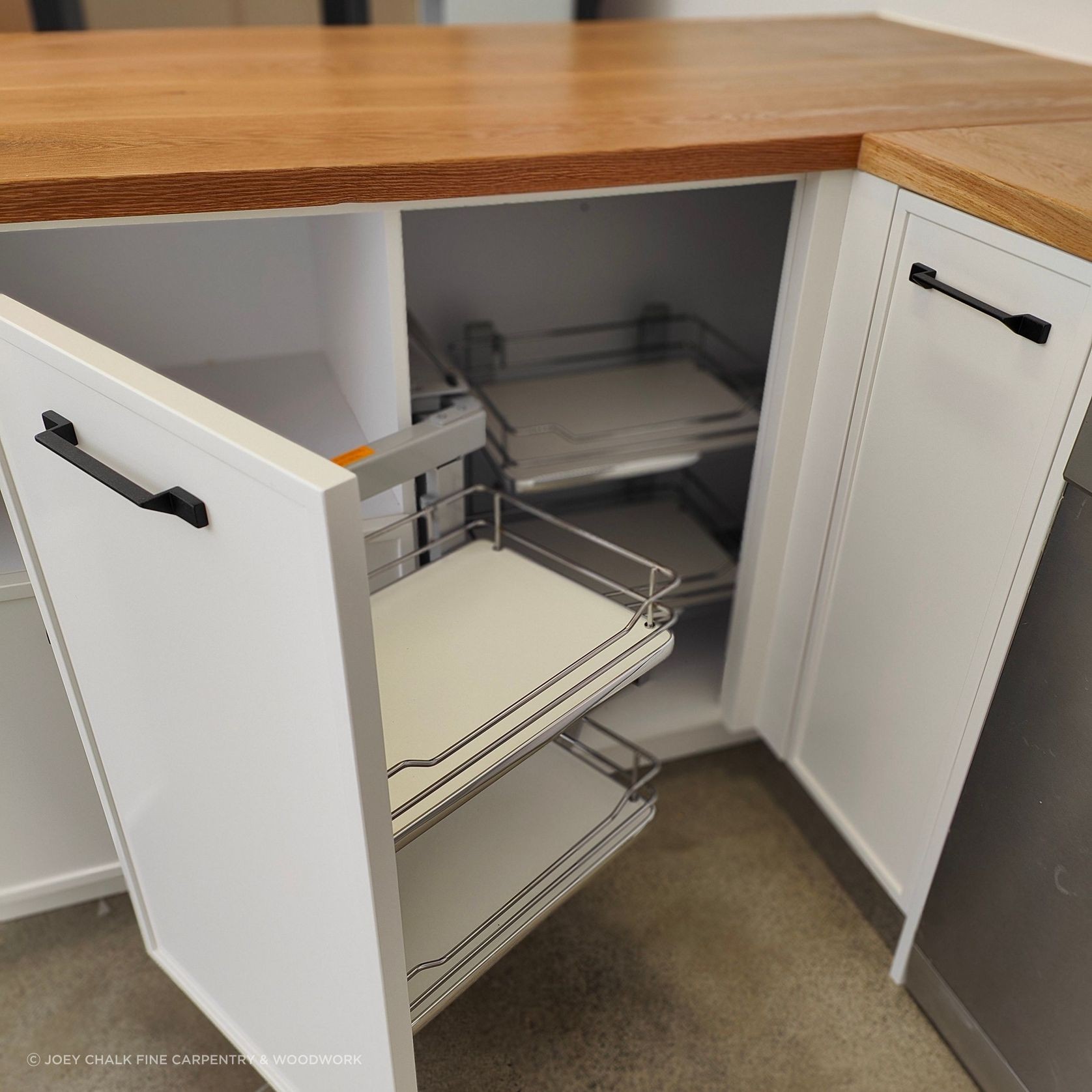 Scalzi D Handle gallery detail image