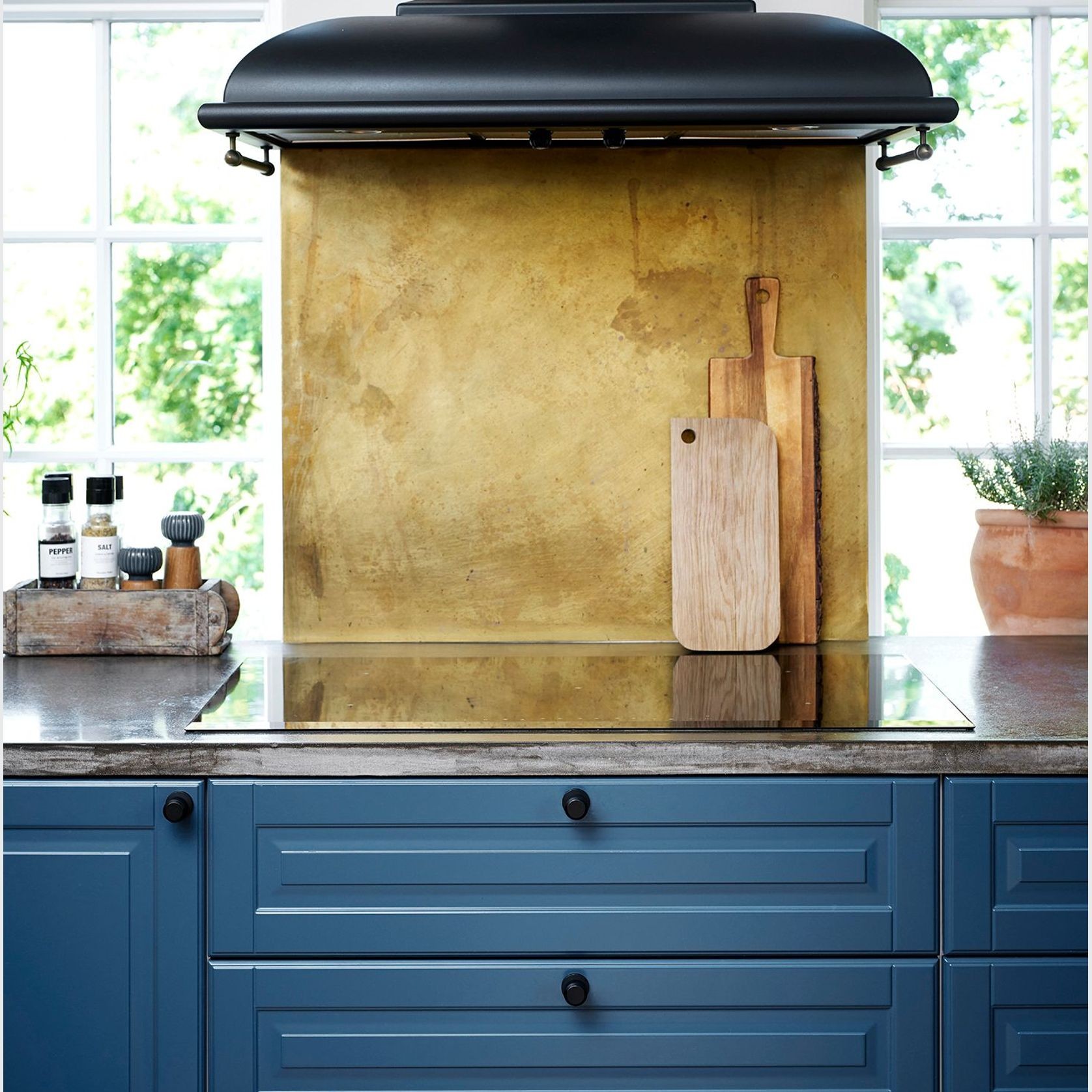 Furnipart Manor Round Knob gallery detail image