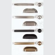 Momo Handles - New Hampton Collection gallery detail image