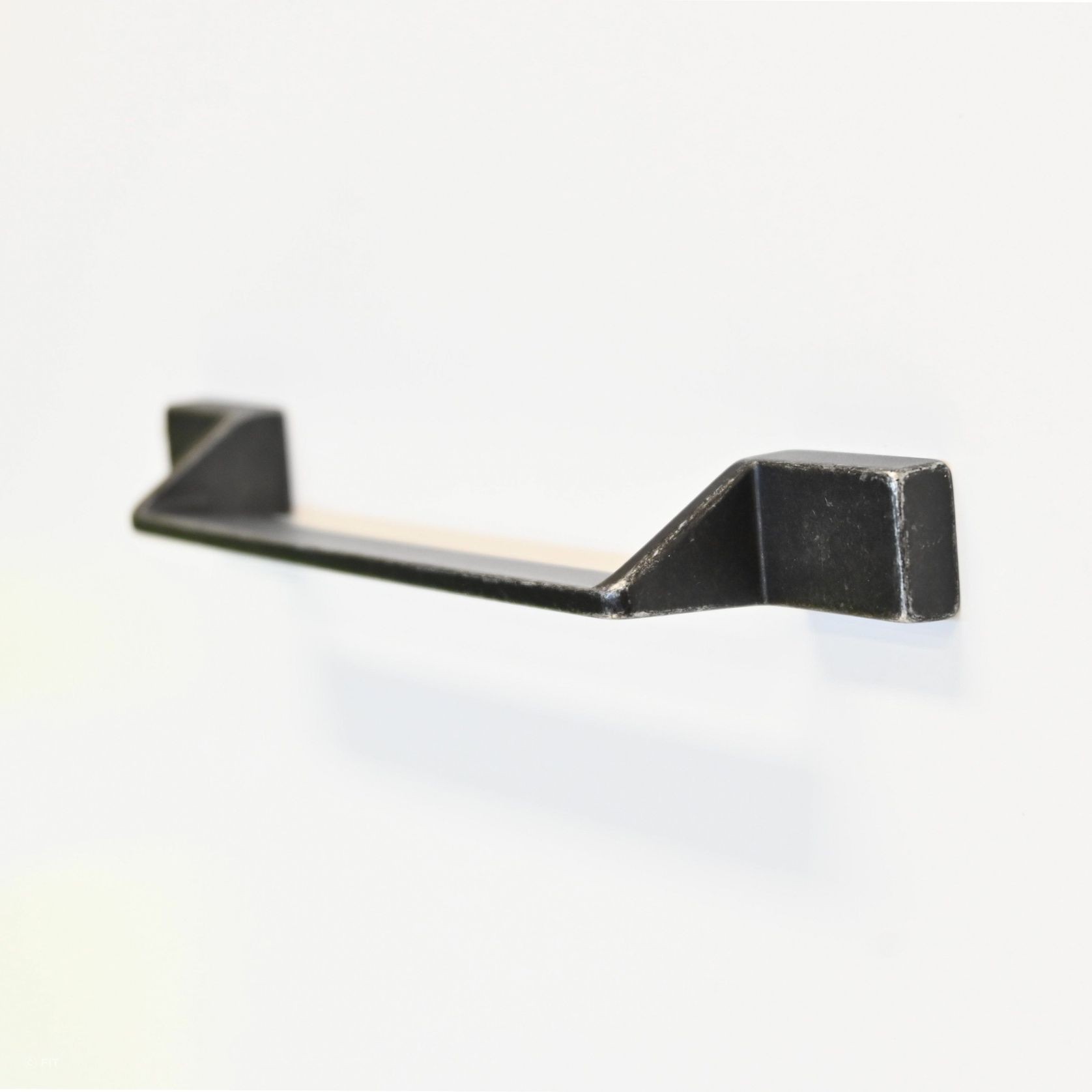 Scalzi D Handle gallery detail image