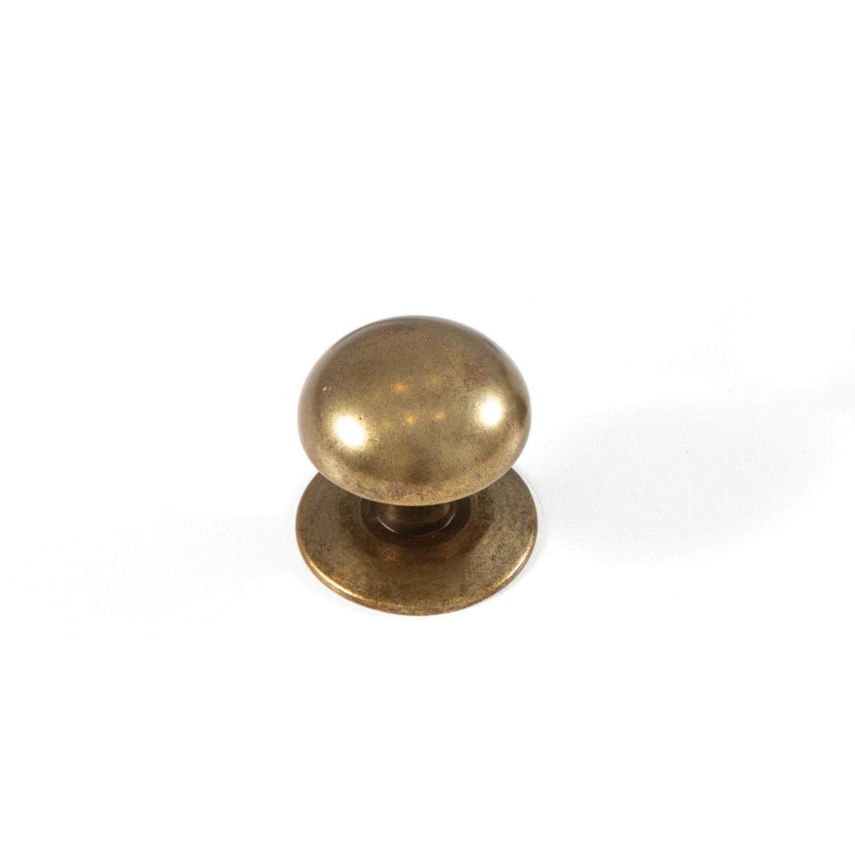 Momo Handles - Trafalgar Collection gallery detail image