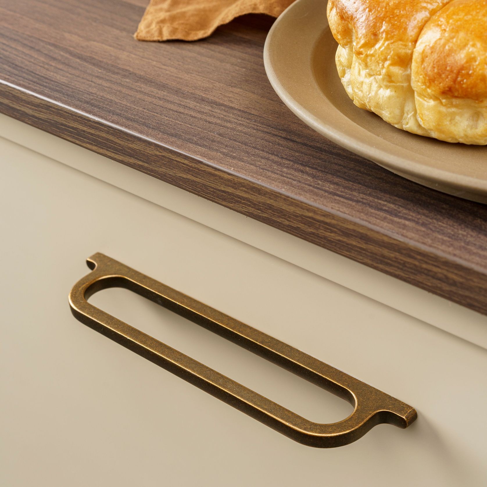 OMEGA Cabinet Handle gallery detail image
