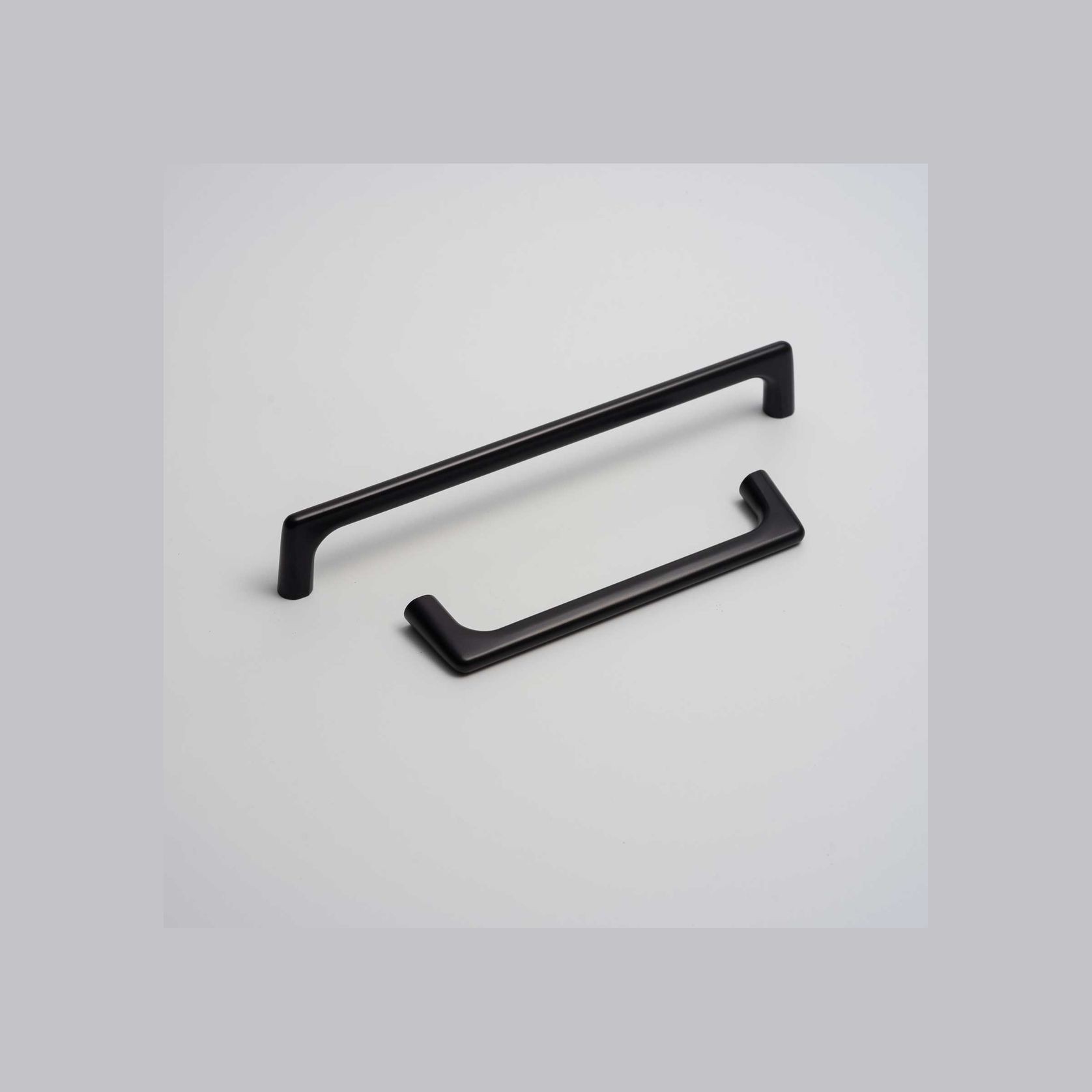 Kitchen handles Surfers Paradise Matt black /Brushed brass/Brushed nickel gallery detail image