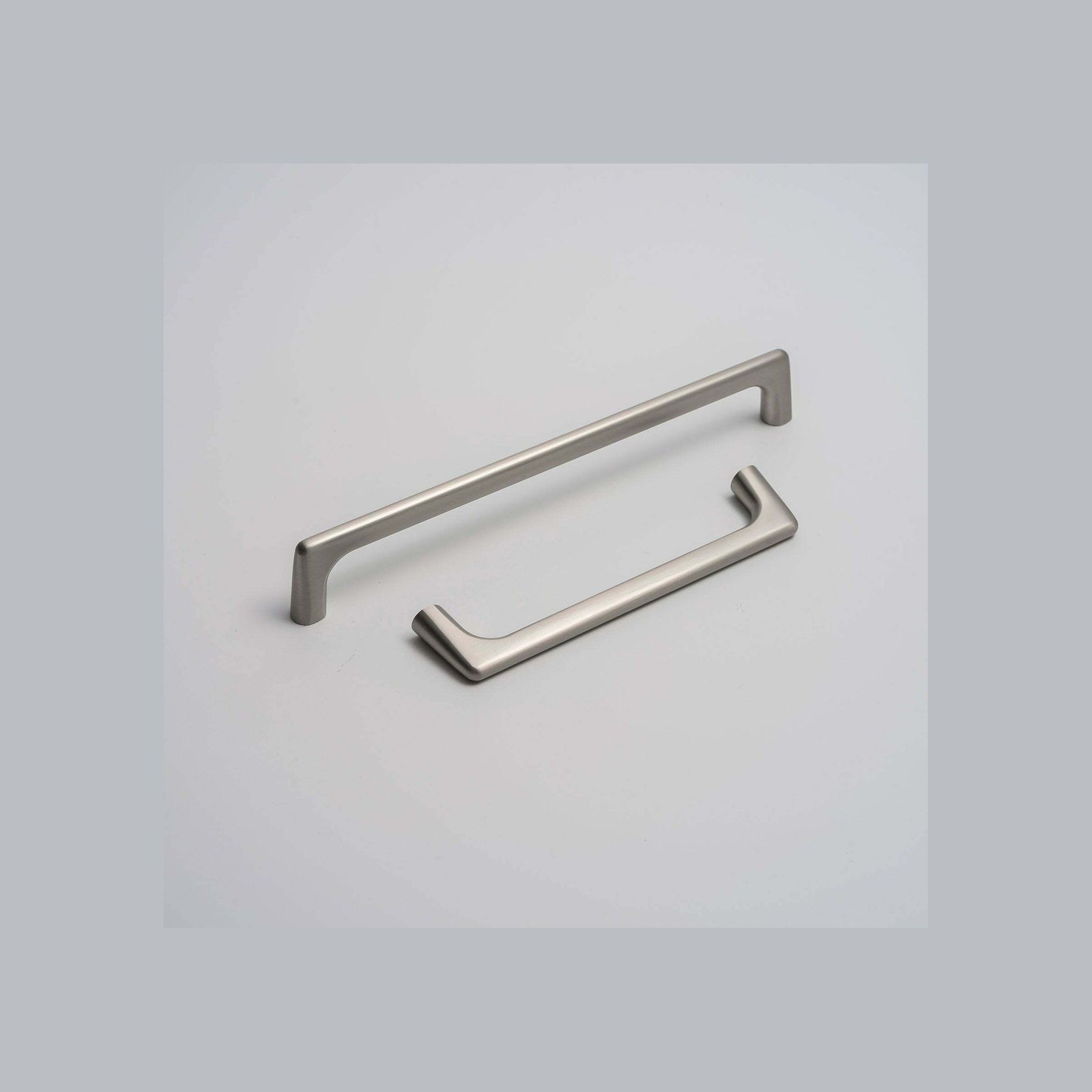 Kitchen handles Surfers Paradise Matt black /Brushed brass/Brushed nickel gallery detail image