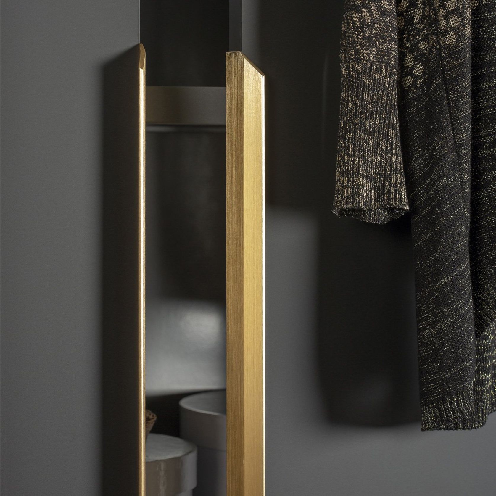 Momo Handles - Vann Collection gallery detail image