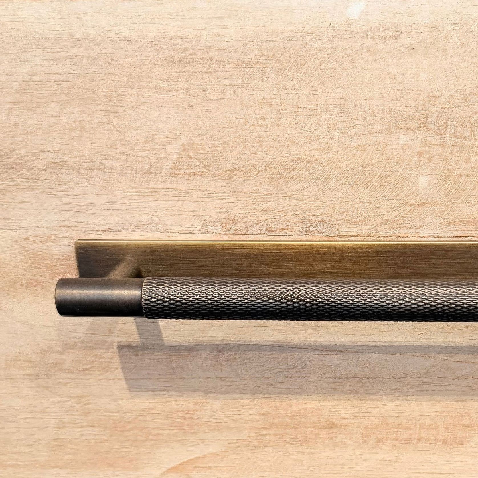 Seville 4043 Mardeco Solid Brass Knurled Handle gallery detail image