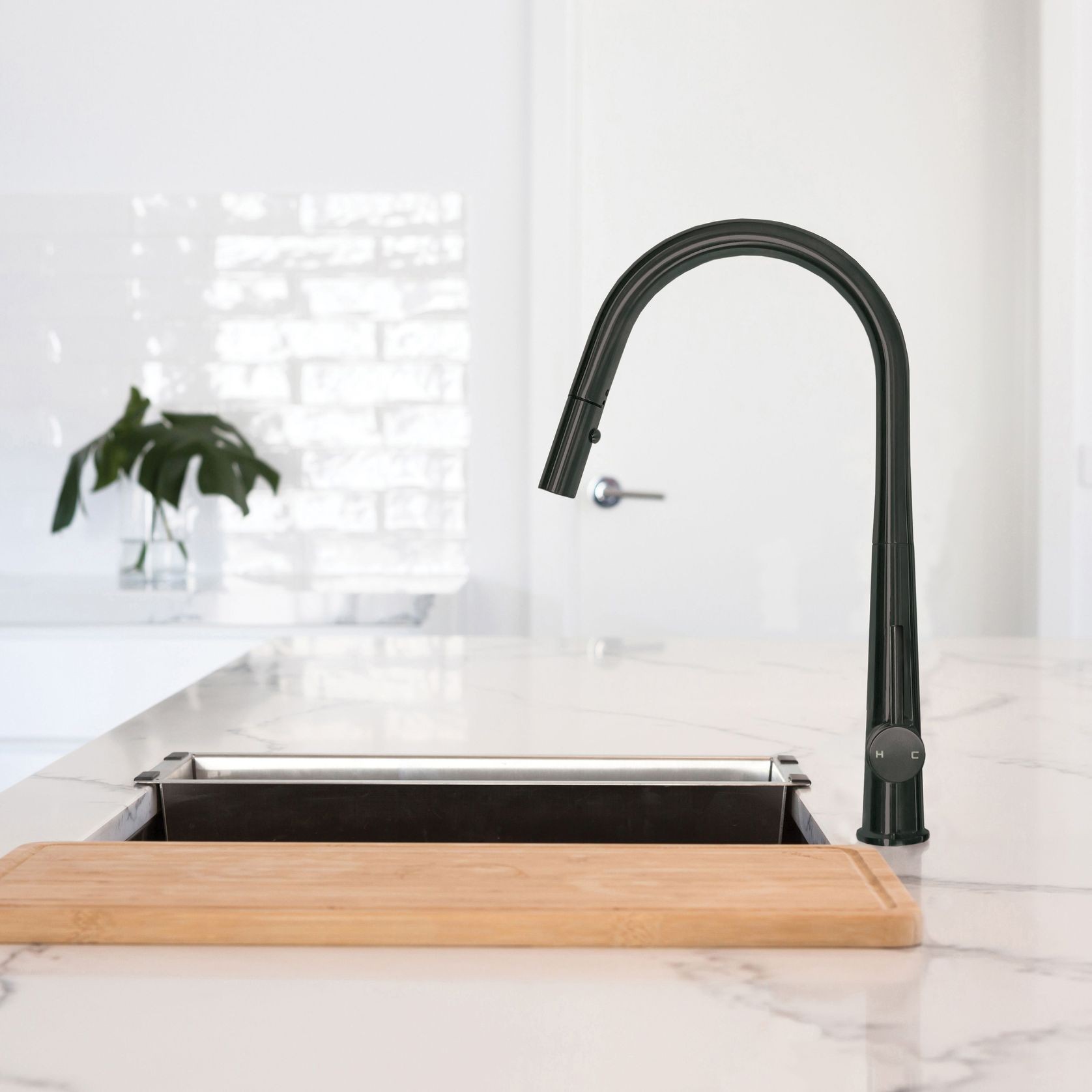 Apollo Pull Out Sink Mixer gallery detail image
