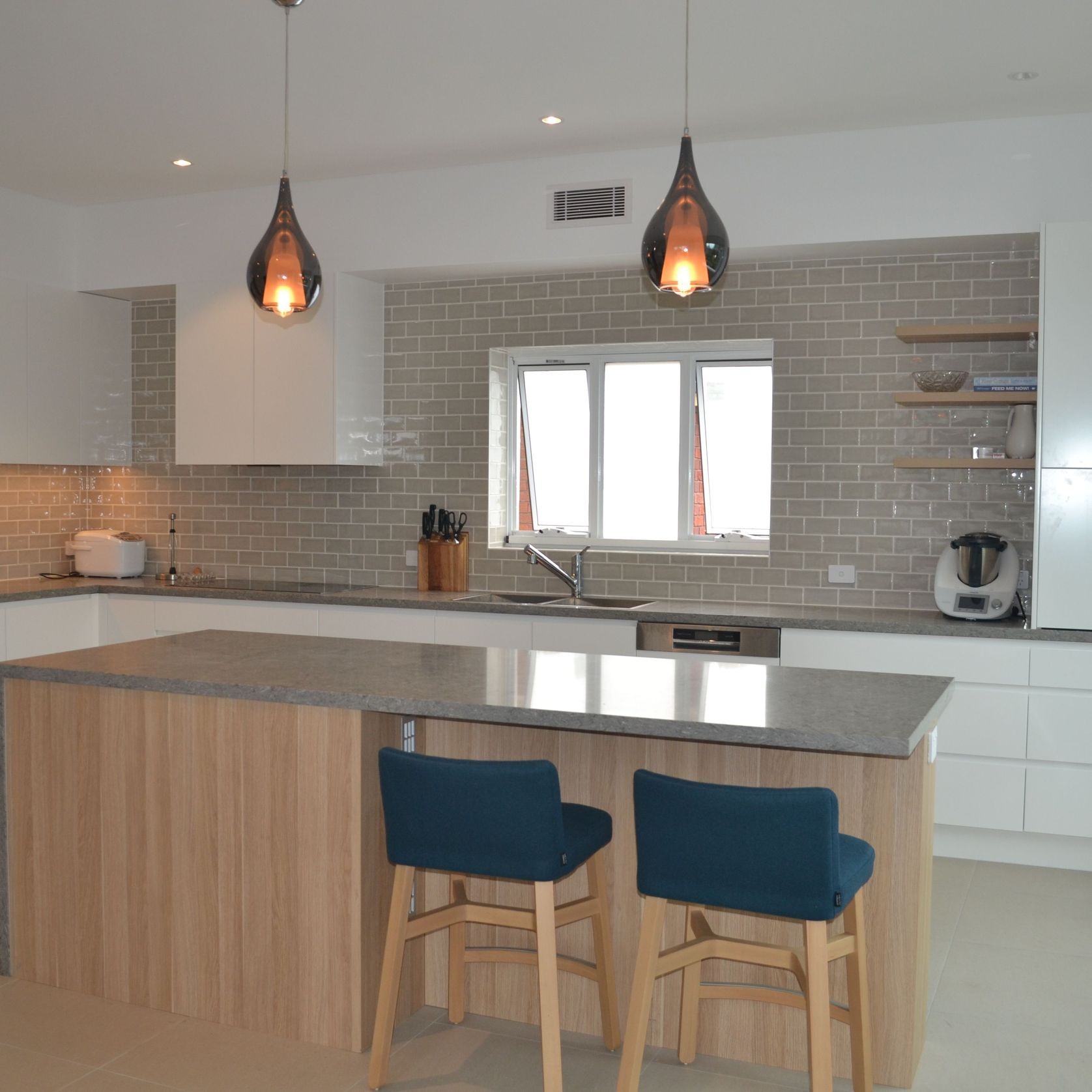 Light & Bright Kitchen gallery detail image