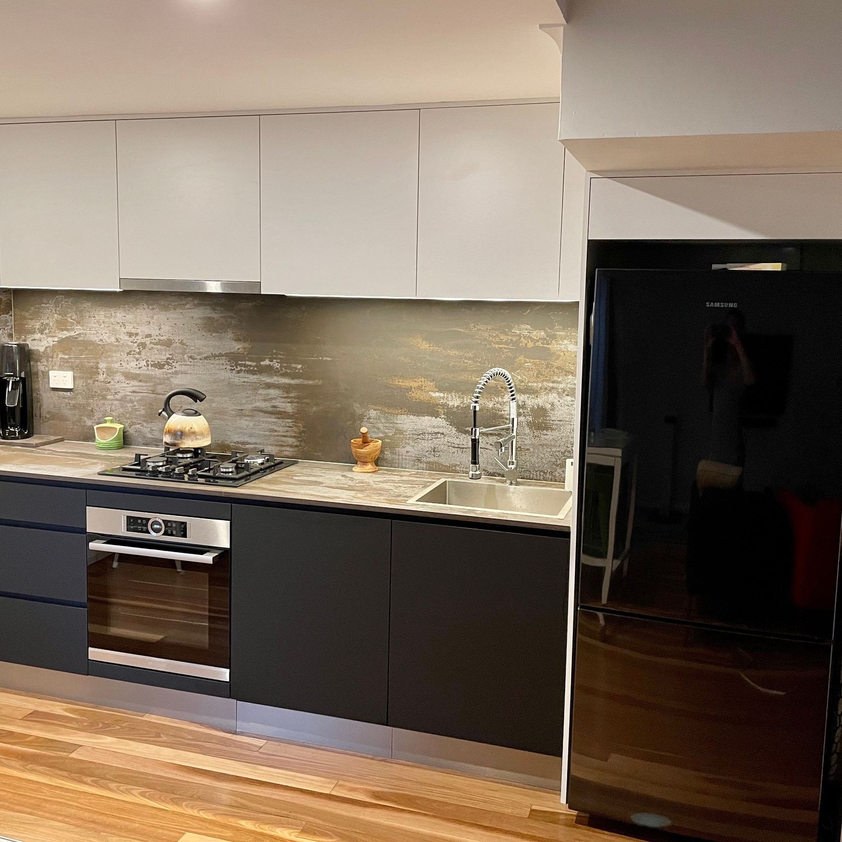Two-Tone Kitchen gallery detail image