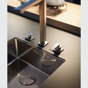 Synthia + Ios Kitchen by Leicht gallery detail image