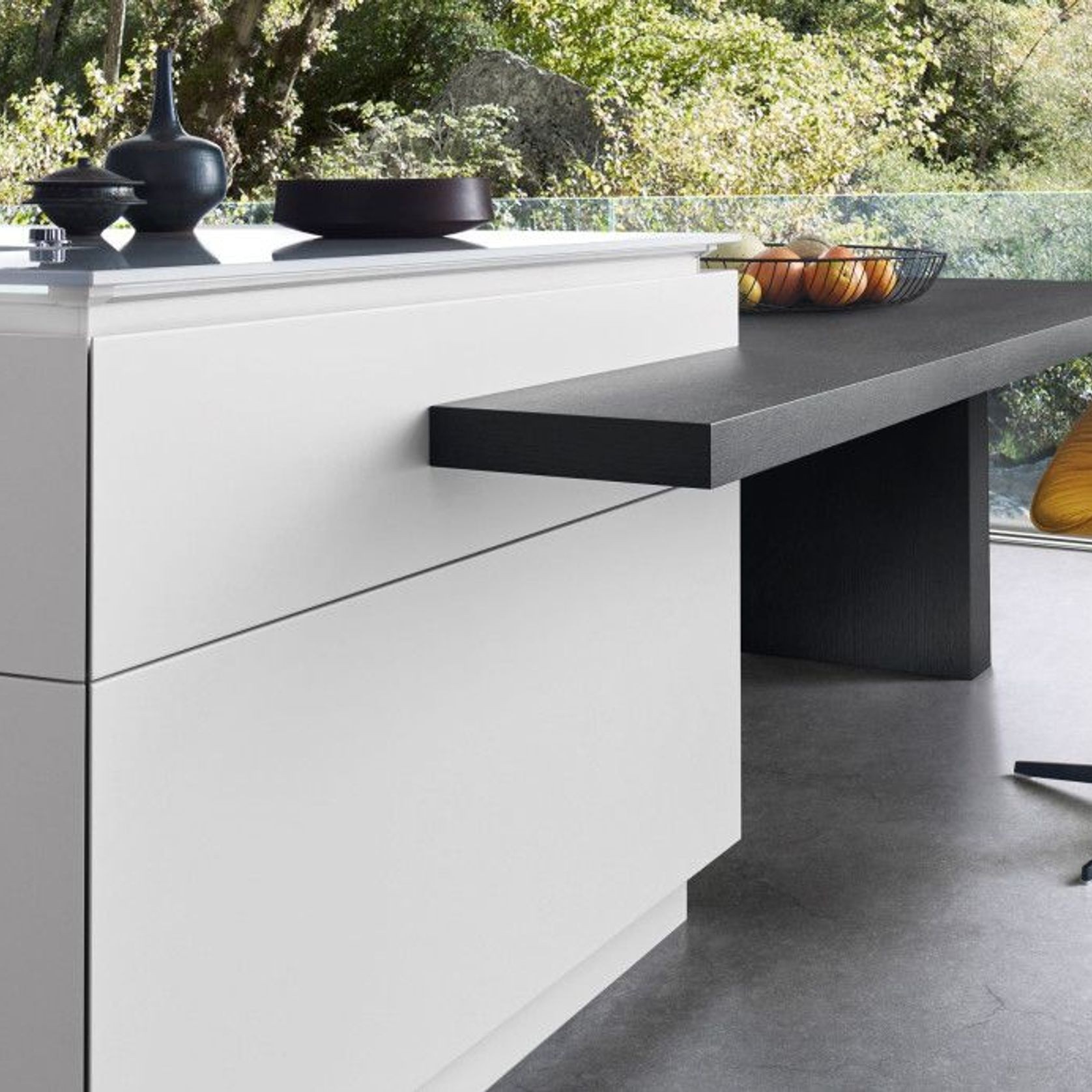 Classic FS Lacquered Kitchen Cabinetry gallery detail image
