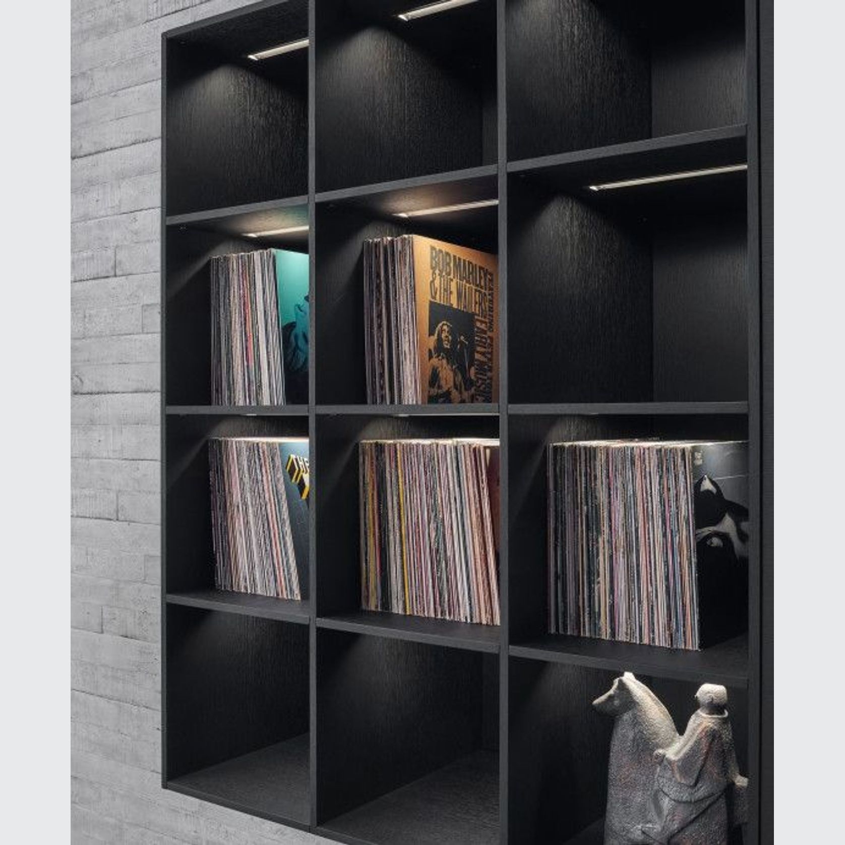 Classic FS Lacquered Kitchen Cabinetry gallery detail image