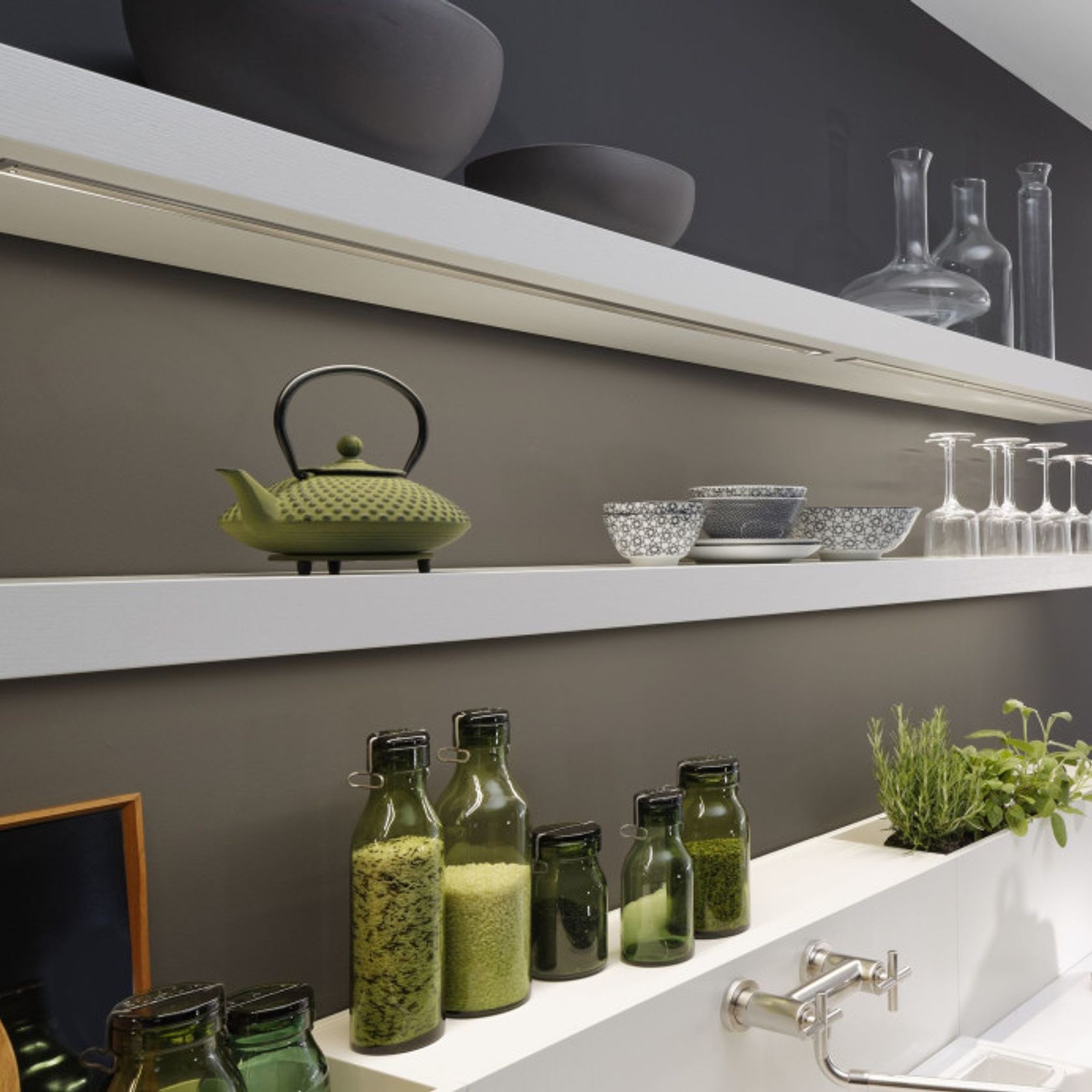 Avenida Wood Veneer Kitchen Cabinetry gallery detail image