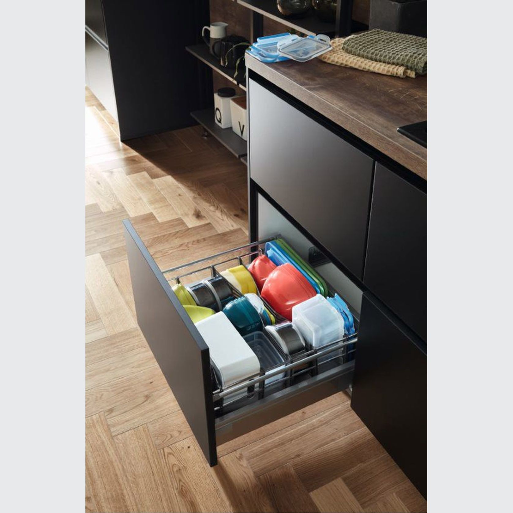 Touch Lacquered Laminate Kitchen Cabinetry gallery detail image