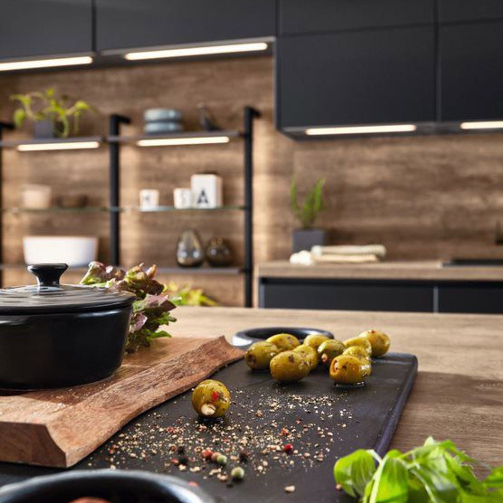 Touch Lacquered Laminate Kitchen Cabinetry gallery detail image