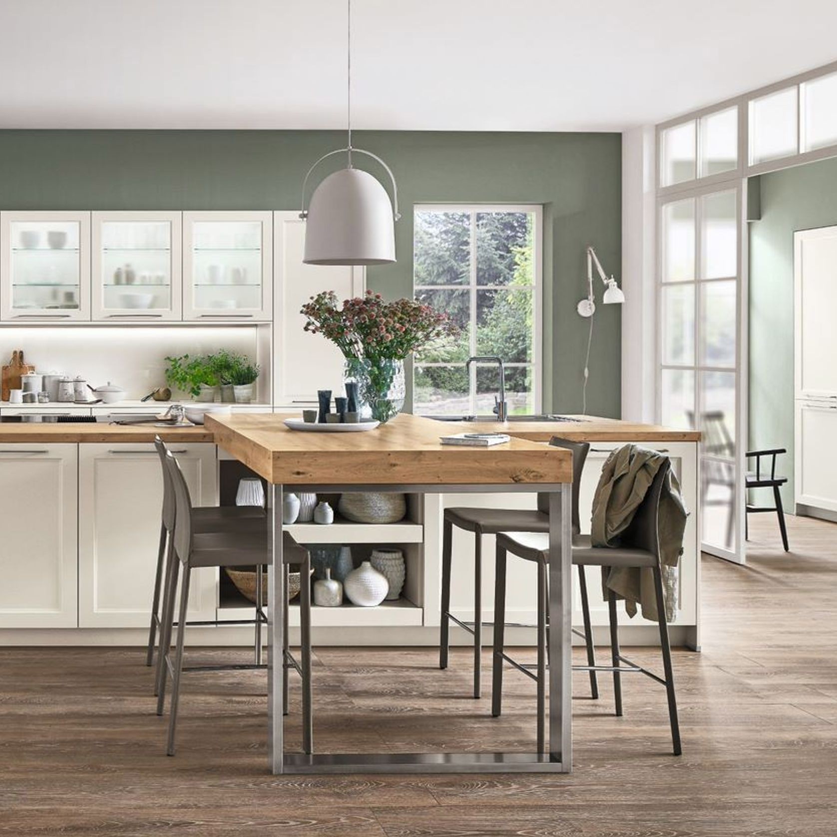 Cascada Traditional Kitchen Cabinetry gallery detail image