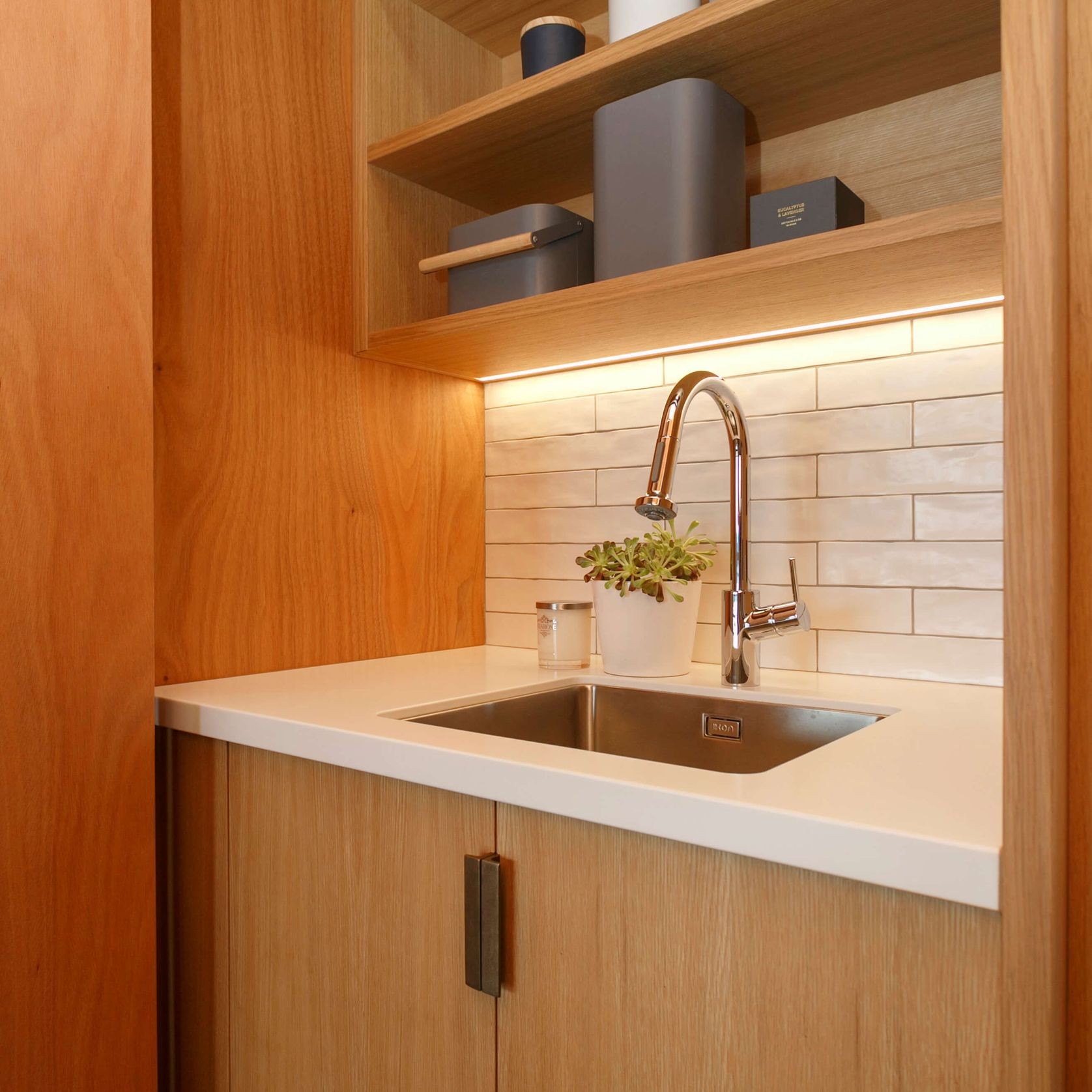 Furnier American White Oak 1/4 | Timber Veneer Panels gallery detail image
