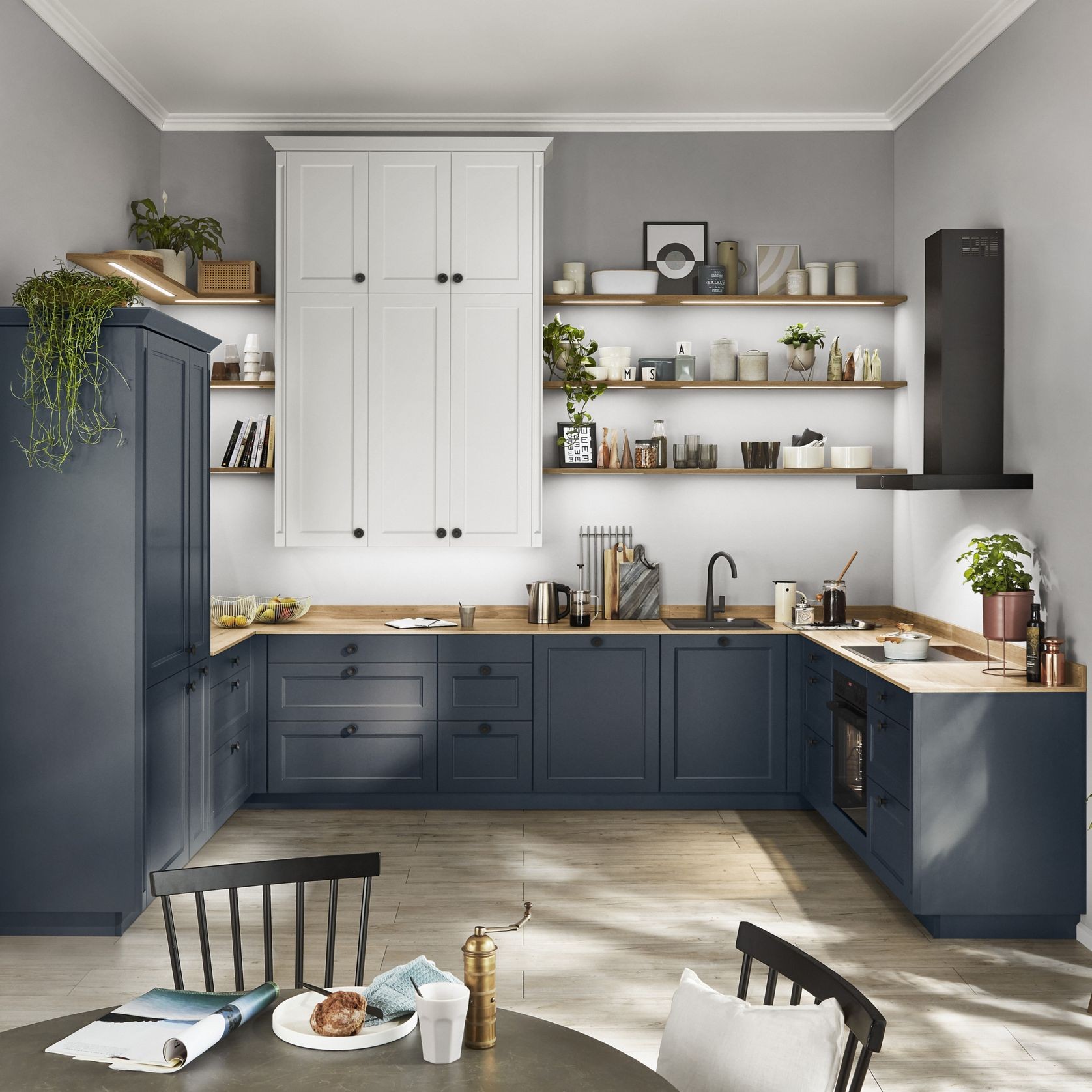 Cascada Traditional Kitchen Cabinetry gallery detail image