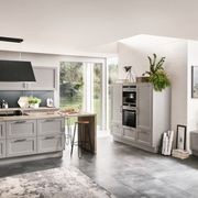 Cascada Traditional Kitchen Cabinetry gallery detail image