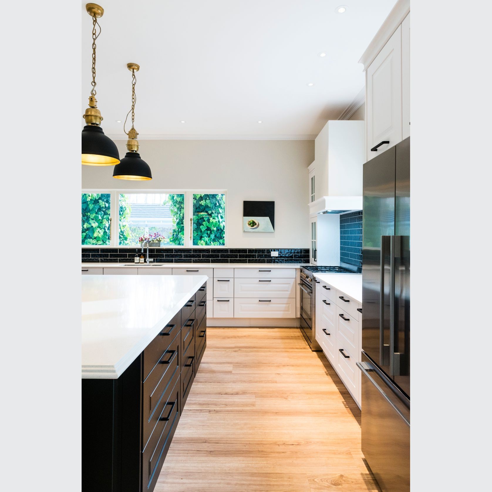 Sylt Traditional Lacquered Kitchen Cabinetry gallery detail image