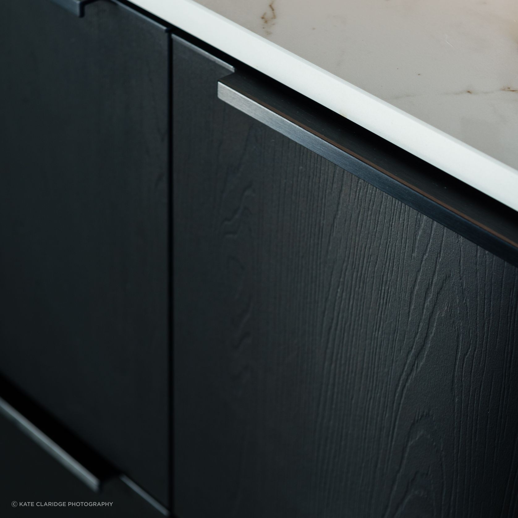 Structura Nero Oak Laminate Cabinetry gallery detail image