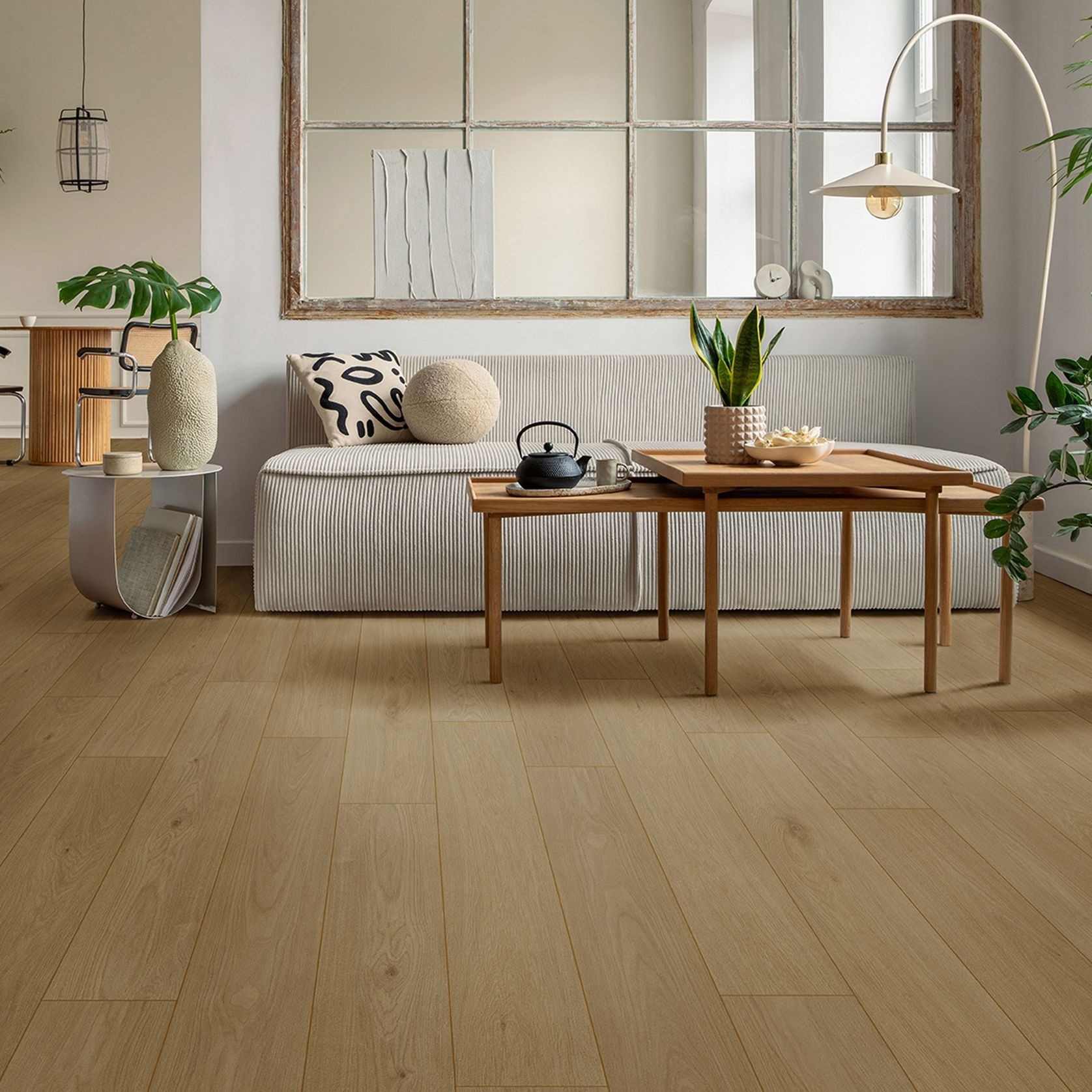 Classic Oak Water Resistant Laminate gallery detail image