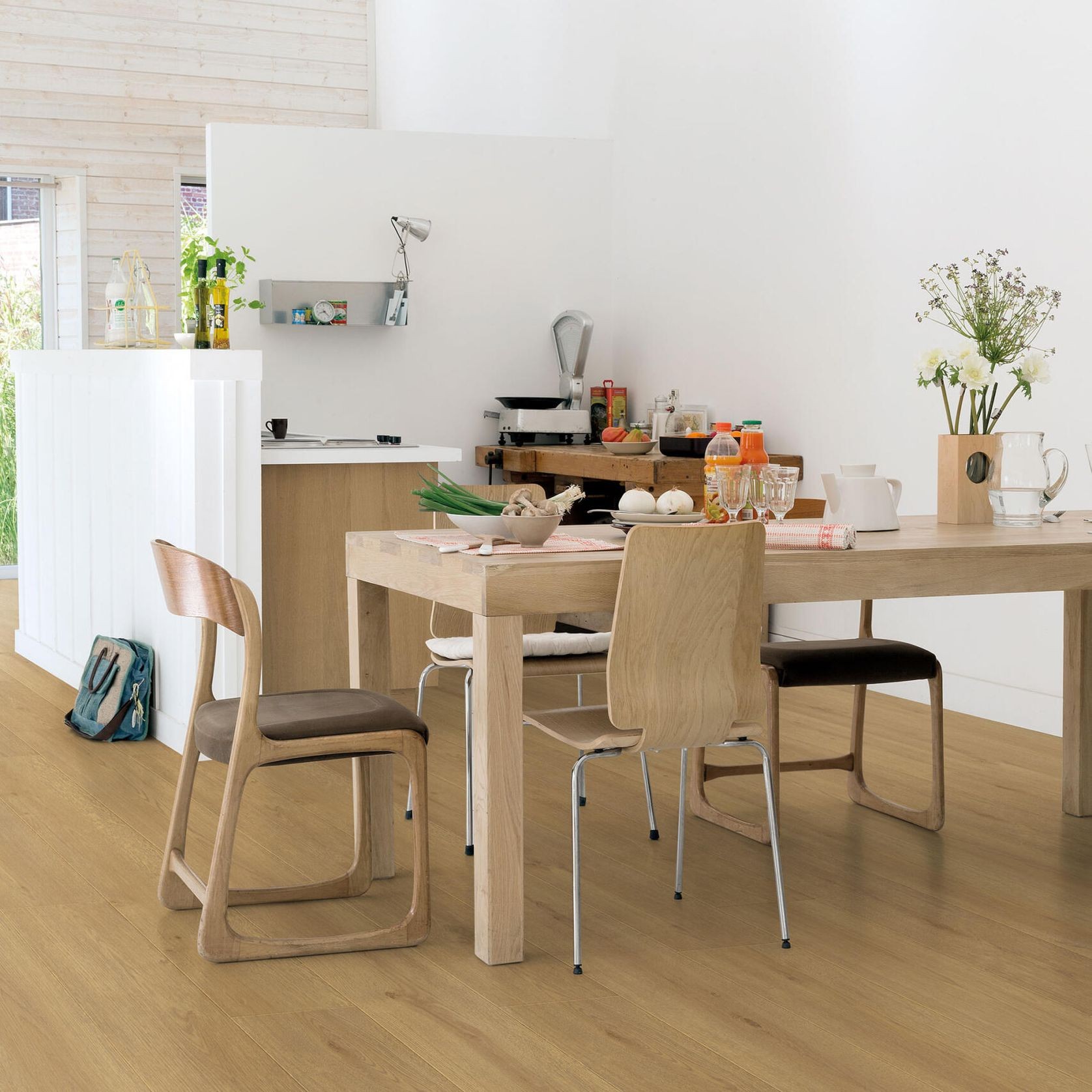 Clix Plus Laminate Flooring in Honey Oak gallery detail image