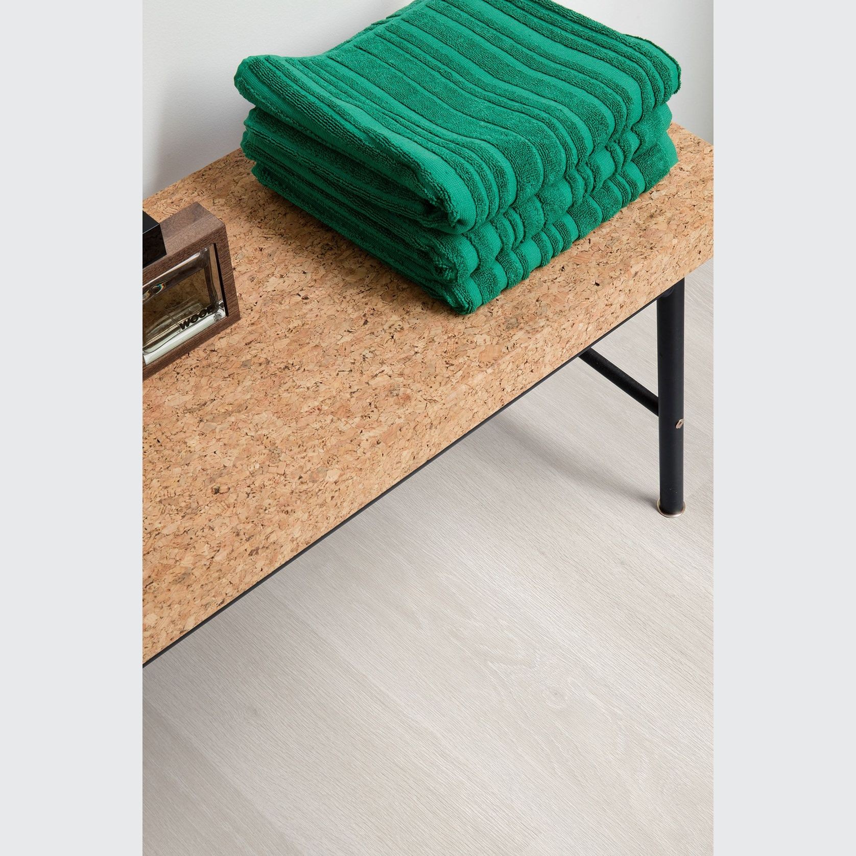 Quick-Step Eligna Estate Oak Light Grey Laminate Flooring gallery detail image