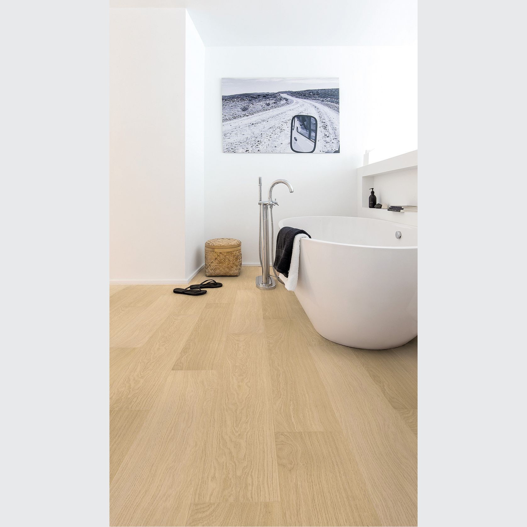 Quick-Step Impressive White Varnished Oak Laminate Flooring gallery detail image