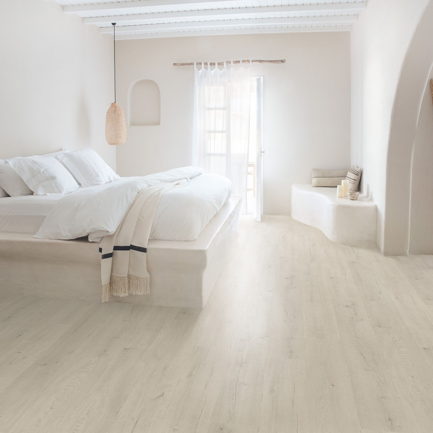 Quick-Step Perspective Nature Soft Patina Oak Laminate Flooring gallery detail image