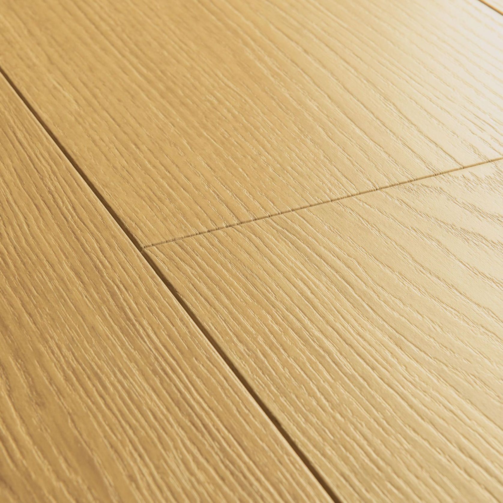 Quick-Step Perspective Nature Natural Varnished Oak gallery detail image