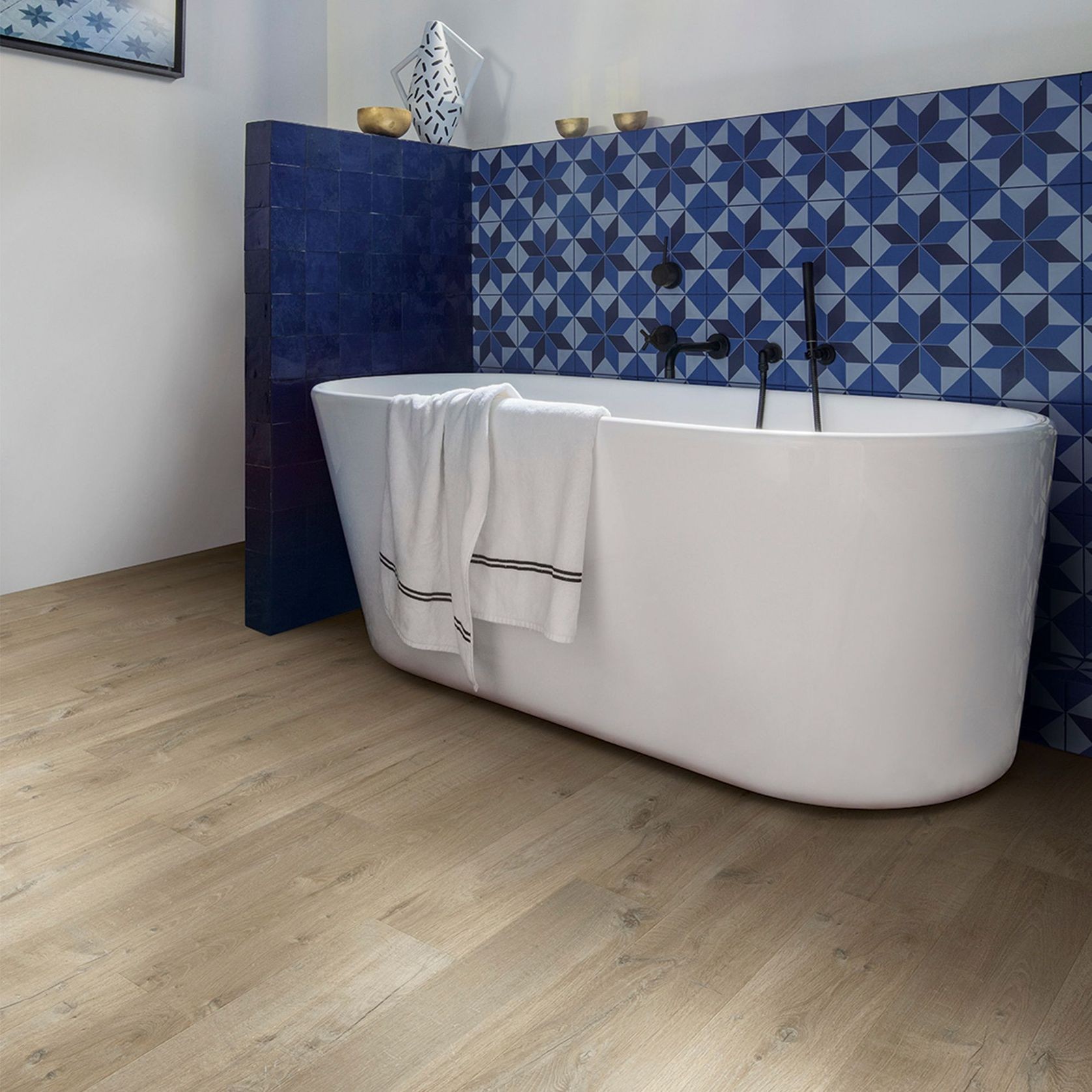 Quick-Step Impressive Soft Oak Light Brown Laminate Flooring gallery detail image