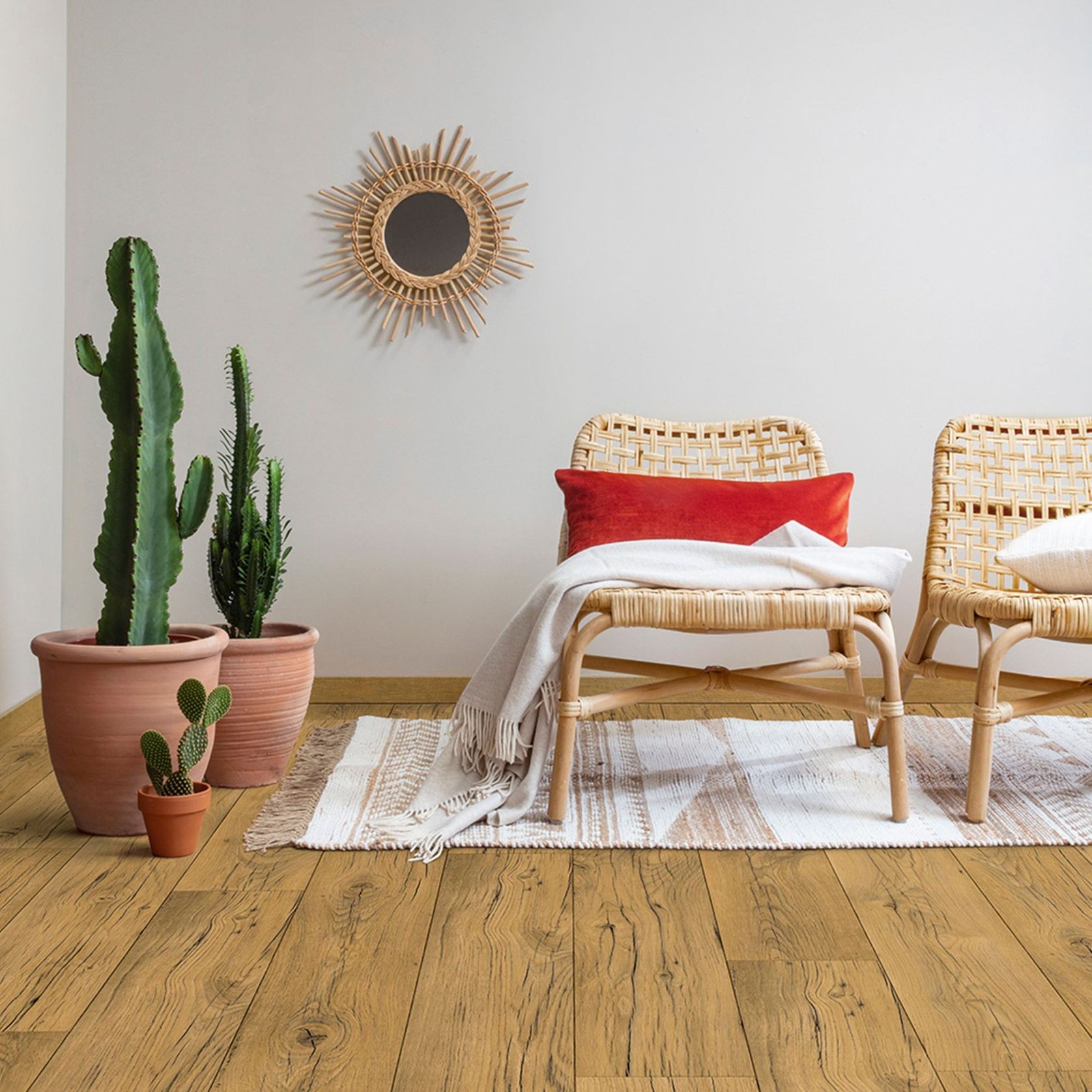 Quick-Step Perspective Nature Cracked Oak Natural Laminate Flooring gallery detail image