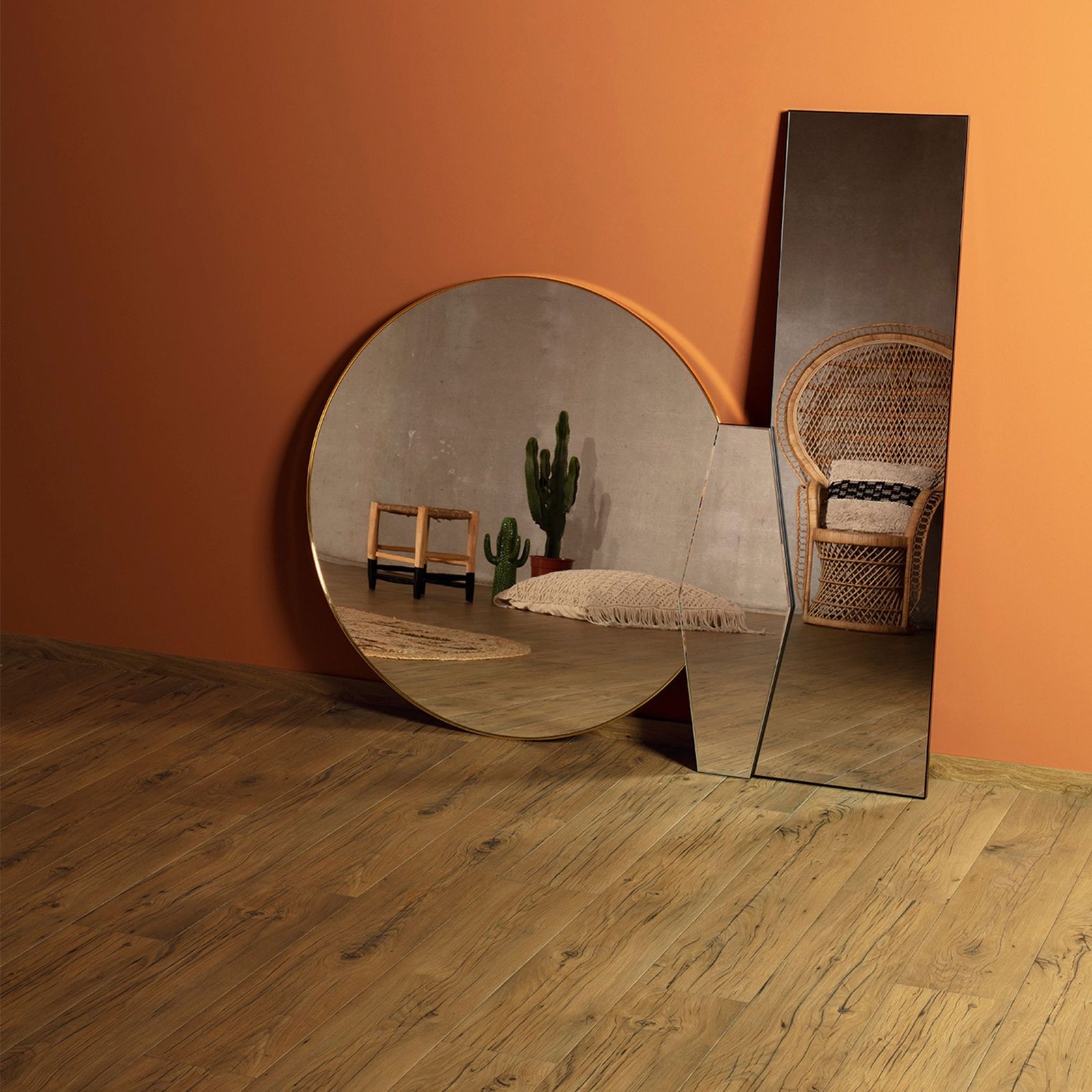 Quick-Step Perspective Nature Cracked Oak Natural Laminate Flooring gallery detail image