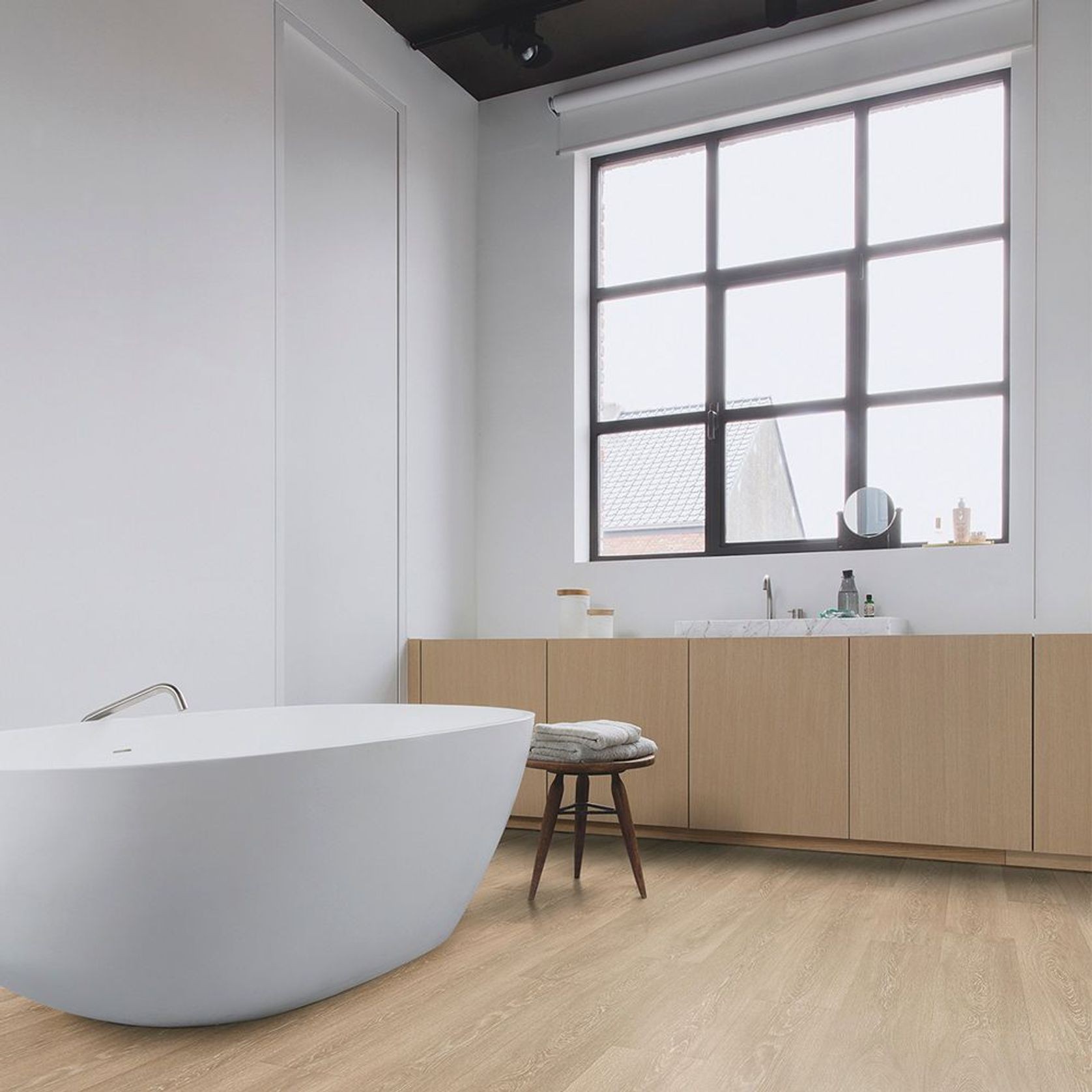Quick-Step Majestic Valley Oak Light Brown Laminate Flooring gallery detail image