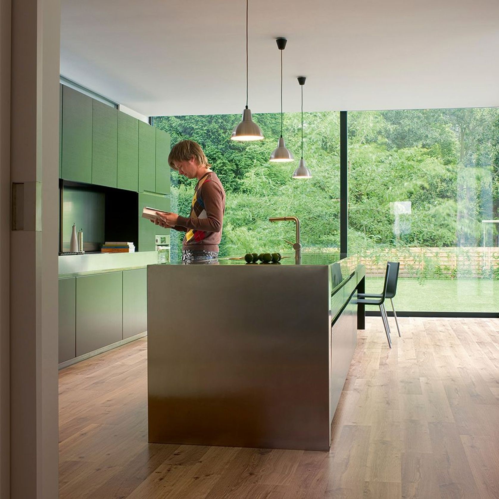 Quick-Step Eligna Vintage Oak Natural Varnished Laminate Flooring gallery detail image