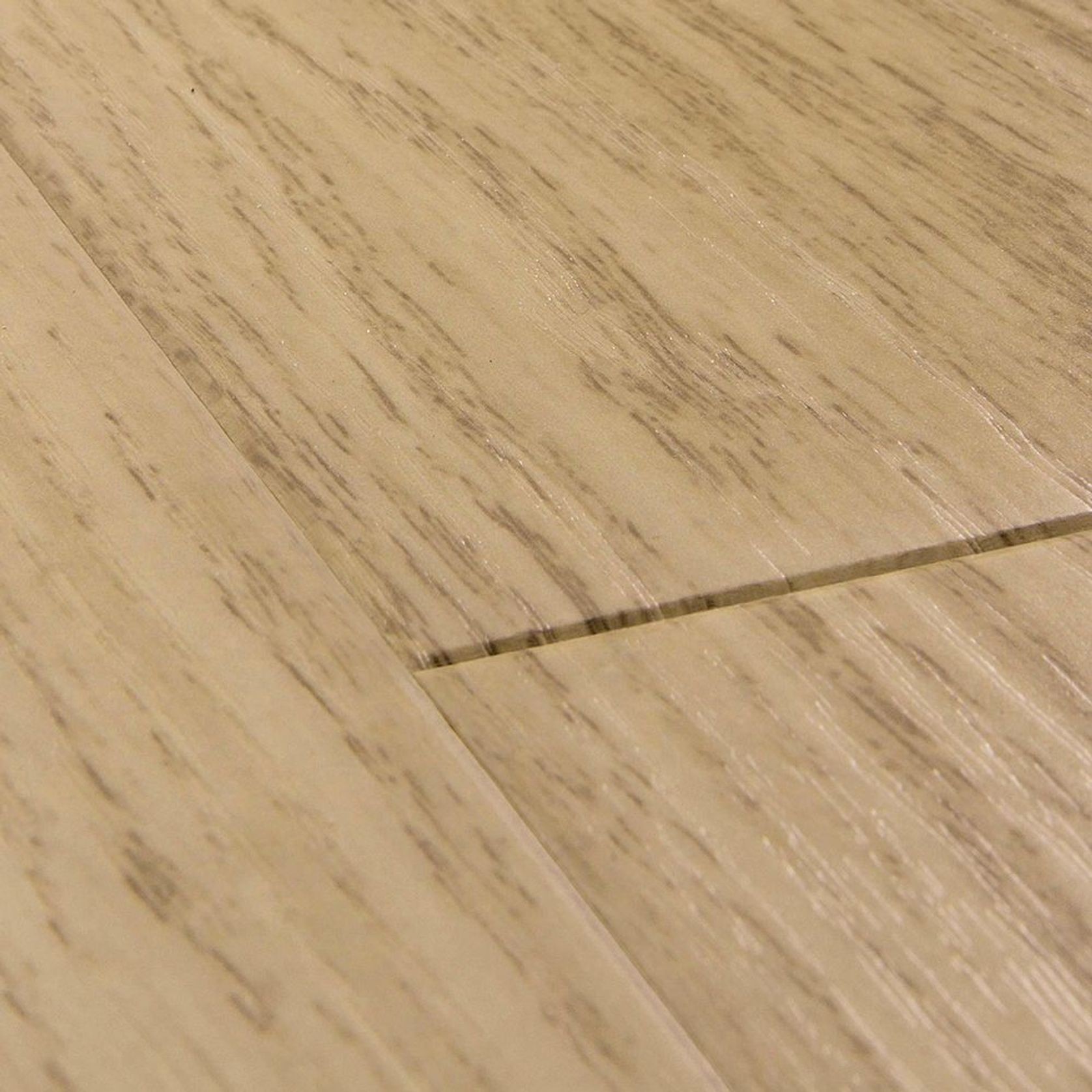 Quick-Step Impressive White Varnished Oak Laminate Flooring gallery detail image