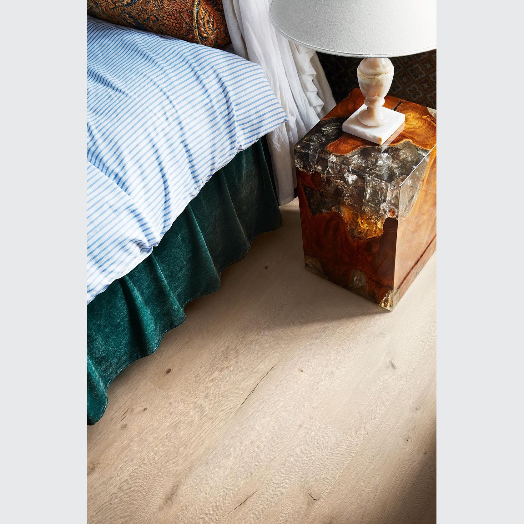 Pergo Glomma Pro Beige Irish Oak Vinyl Flooring gallery detail image