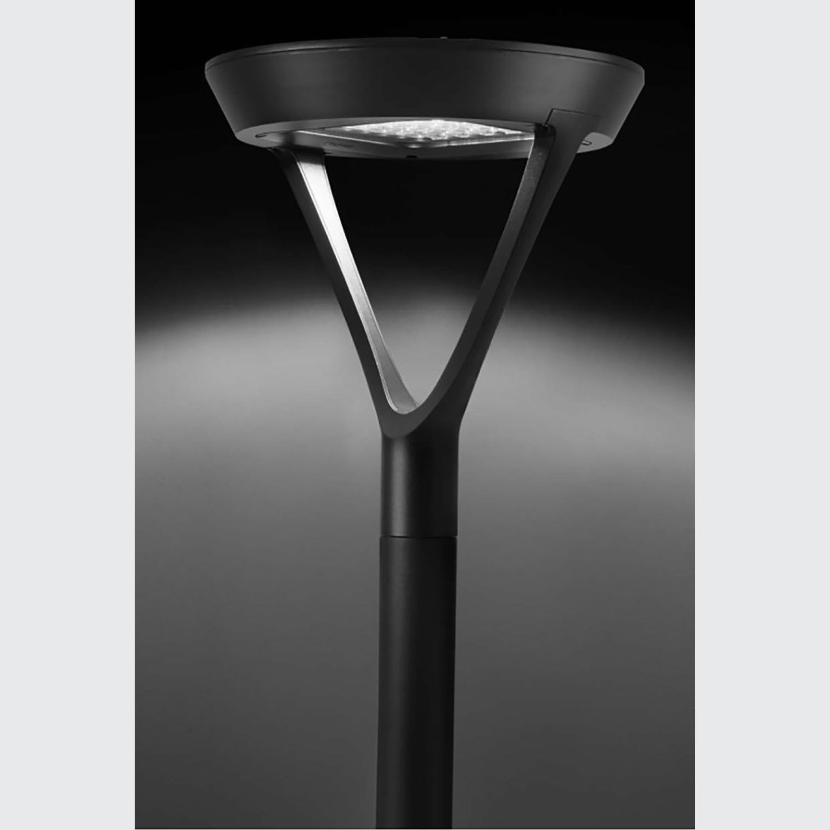 POLI Lamp by Cariboni gallery detail image