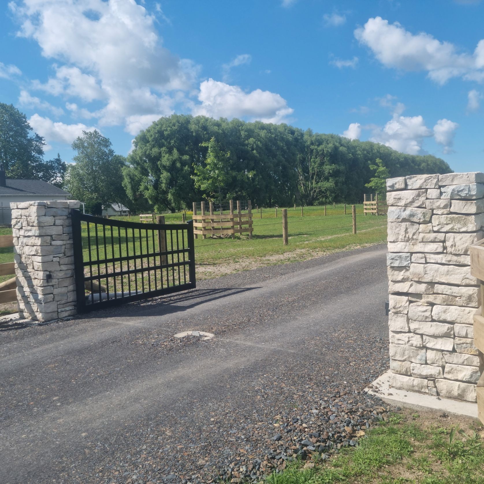 Landscape & Entrance Walls gallery detail image