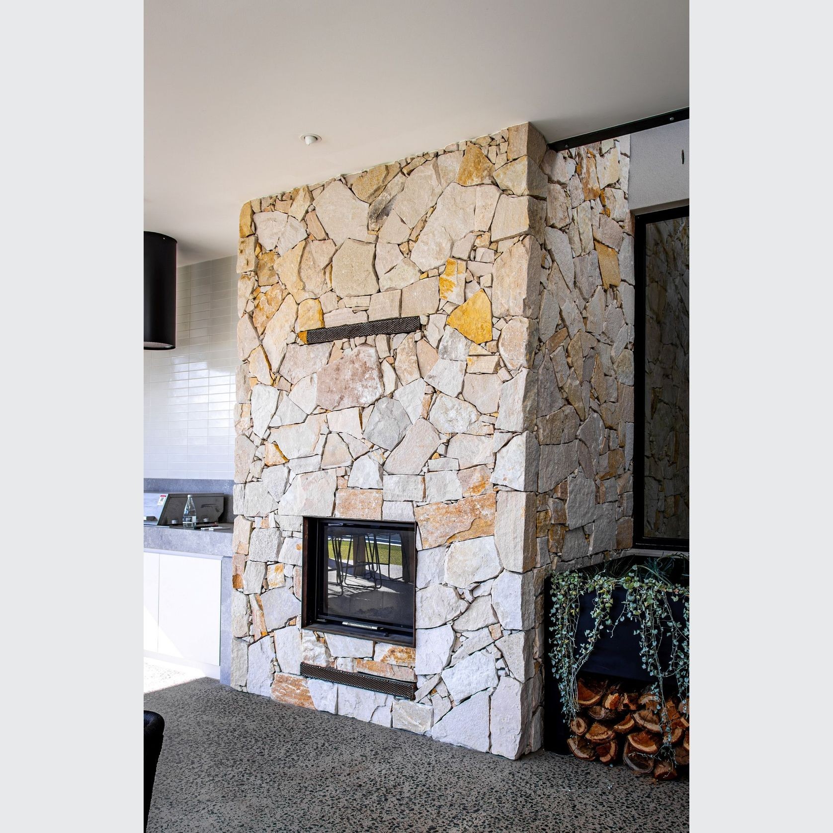 Loose Random Flinders Wall Cladding gallery detail image