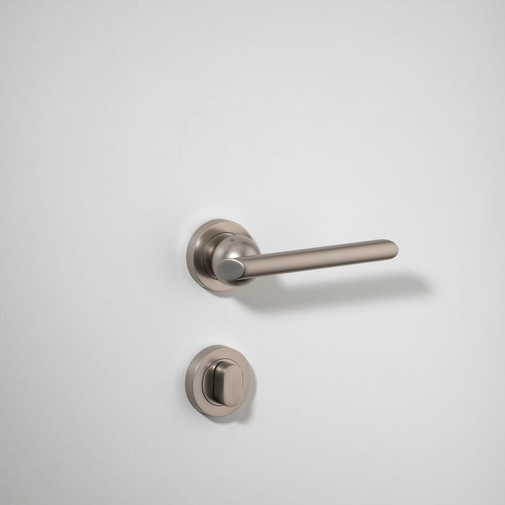 Round Privacy Turn gallery detail image