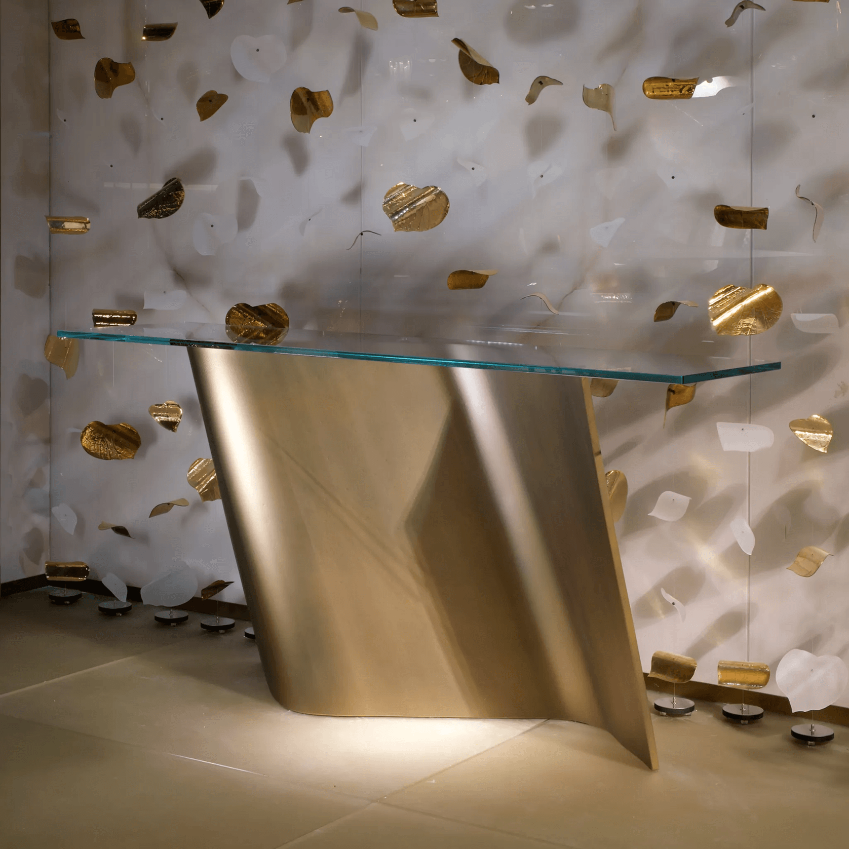 Esse Console gallery detail image