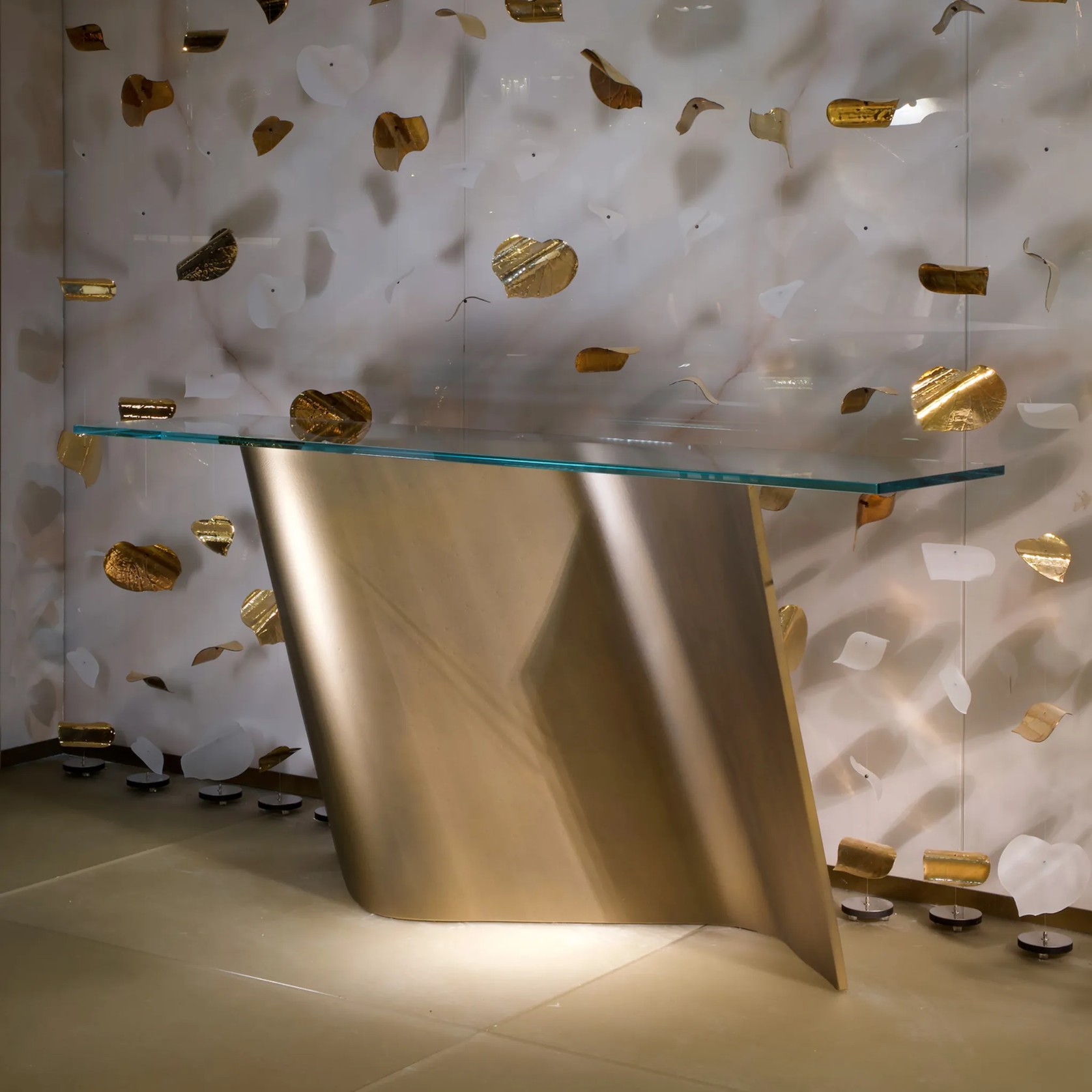 Esse Console gallery detail image